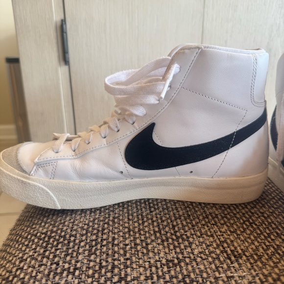 Nike Womens Blazer Mid 77 - Picture 3 of 10